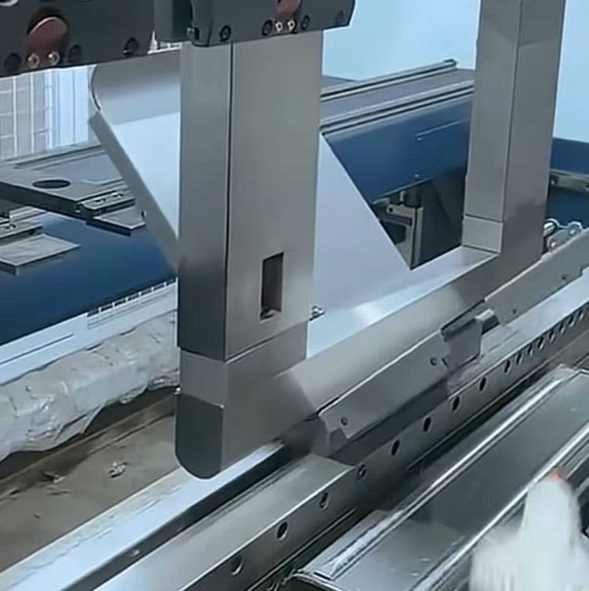 Press Brake Tooling – Premium Solutions From IVILA